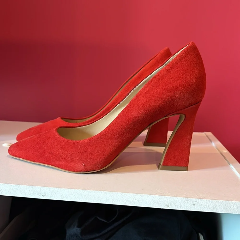 Vince Camuto red pumps - Picture 2 of 3